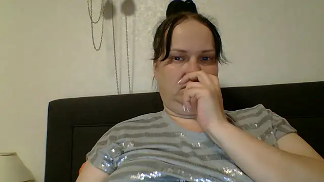_squirty_cum_lady_ live cam on StripChat