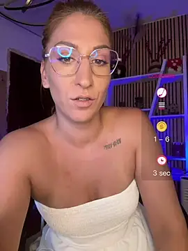sofiah_ live cam preview