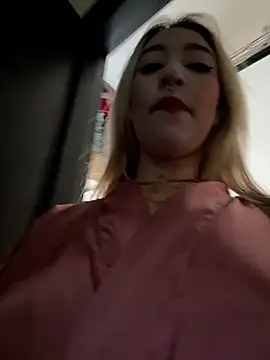 MollyCruz live cam preview