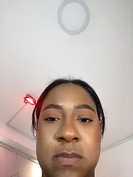 amara_queen_