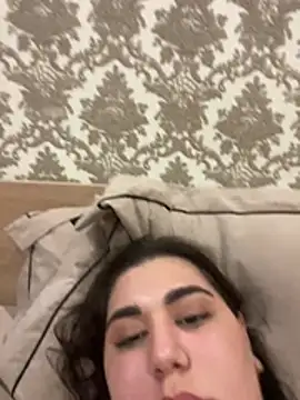 AlexisGlow live cam preview