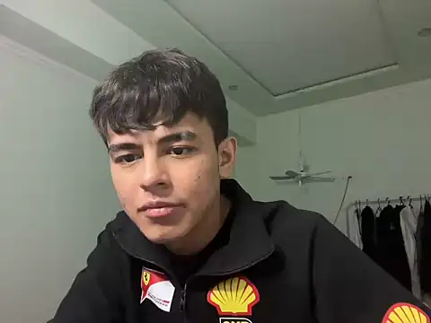 Tommy73146 live cam preview