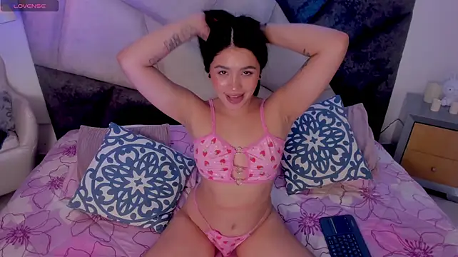 AvaLovely_