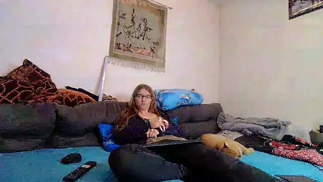 Mercedeswoman8 live cam on StripChat