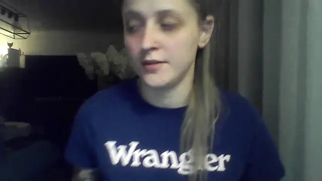 LeaWetGirl live cam on StripChat