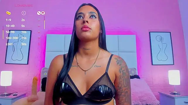 charlotte_kisss