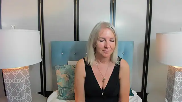 EricaTop live cam on StripChat
