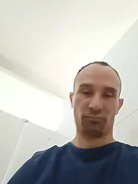 Nachos19cm's live cam