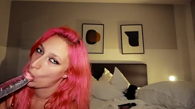 lexi-red live cam on StripChat
