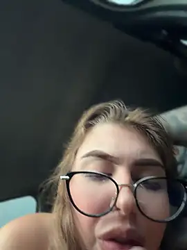 miiabellovic webcam
