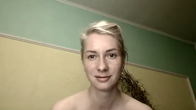 BlondieOnline_