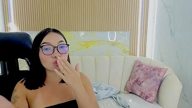 Akari_s live cam preview