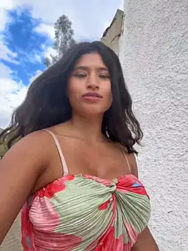 sexi_noemi live cam