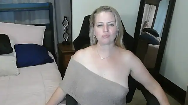 HollieBim