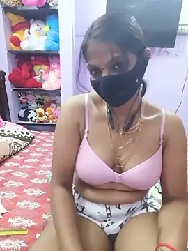 Tamil_Ishu live cam on StripChat