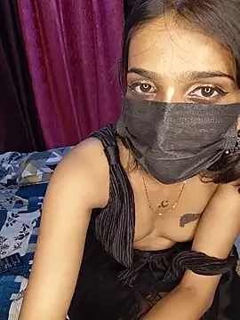 Pari-0 live cam on StripChat
