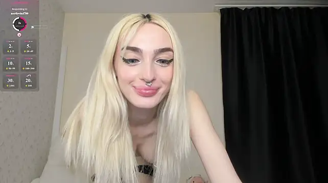 succubantra live cam on StripChat