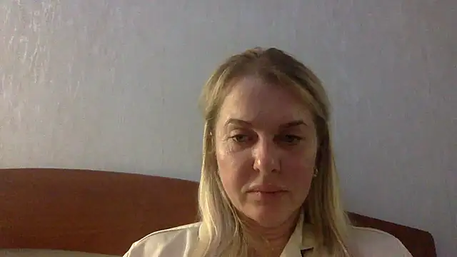 vanilaecho457 live cam on StripChat