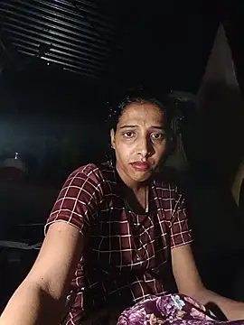Pinki_thakur_1