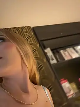 Chiara_Bond
