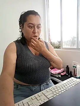 Queen_Yess