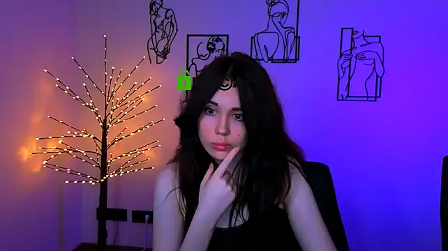 riley_sanders webcam