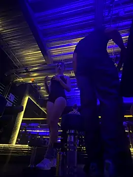 OliviaLuuxe webcam