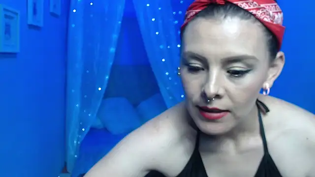 anahi_333