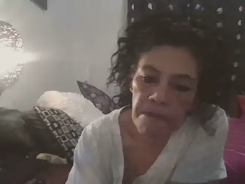 Exotic_Busty_Curvy_Sasha live cam preview