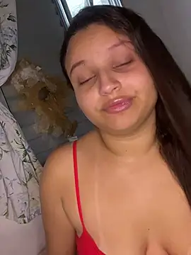 julia_moreira