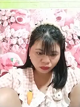 Xuka_lyss live cam on StripChat