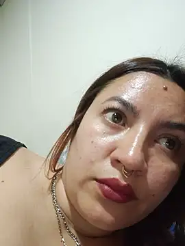 samm_curvy