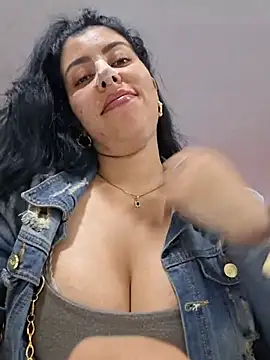 Luianna live cam preview