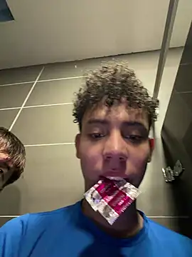 yoursexyjose webcam