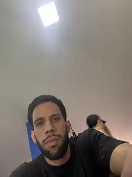 karim_mansur's live room