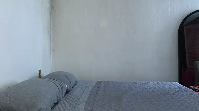 fitnessboy177_ live cam preview