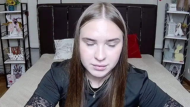 LauraHlot