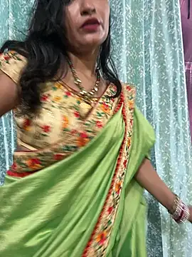 Priyaa_1433