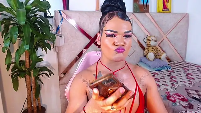 Modella: DOLL_PARTY_BIGCOCK