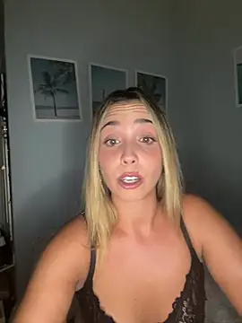 space_couple webcam