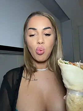 KirstieVegas