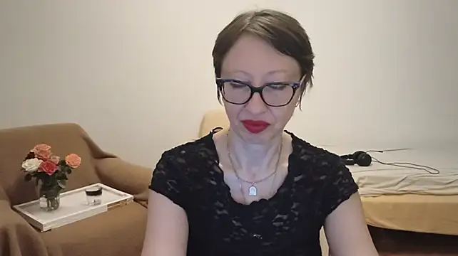BellaRose_2020 live cam on StripChat