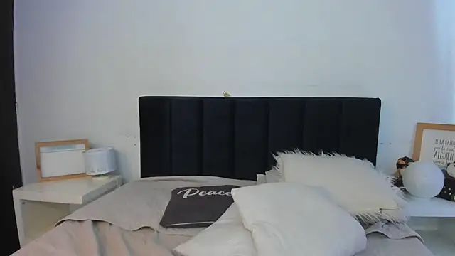 melanie_roux__