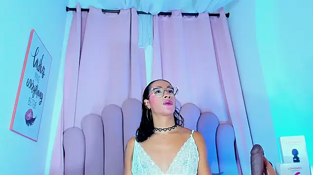 nicolemadrird (T young) - Doggy style+spanks 🔥🥵
