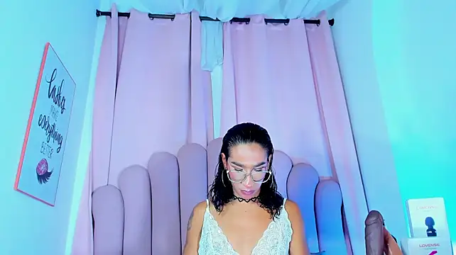 Modelo: nicolemadrird
