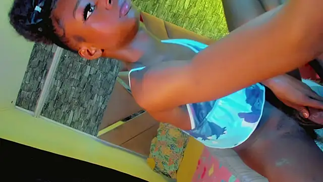 Keily_Tsx1