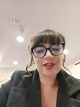 tata_sanz_ live cam on StripChat