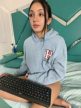 Arianna_Toro_ live cam on StripChat