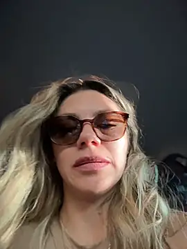 alicee16's live cam