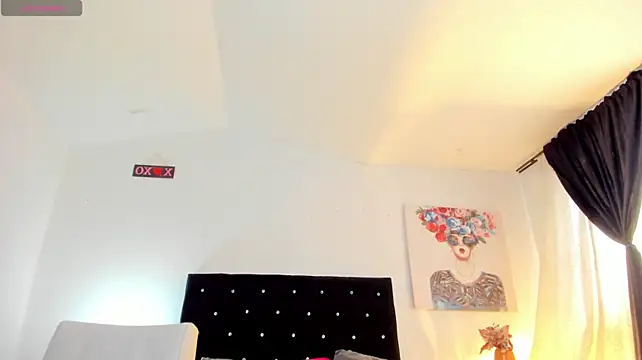 Kendall_Gil live cam on StripChat